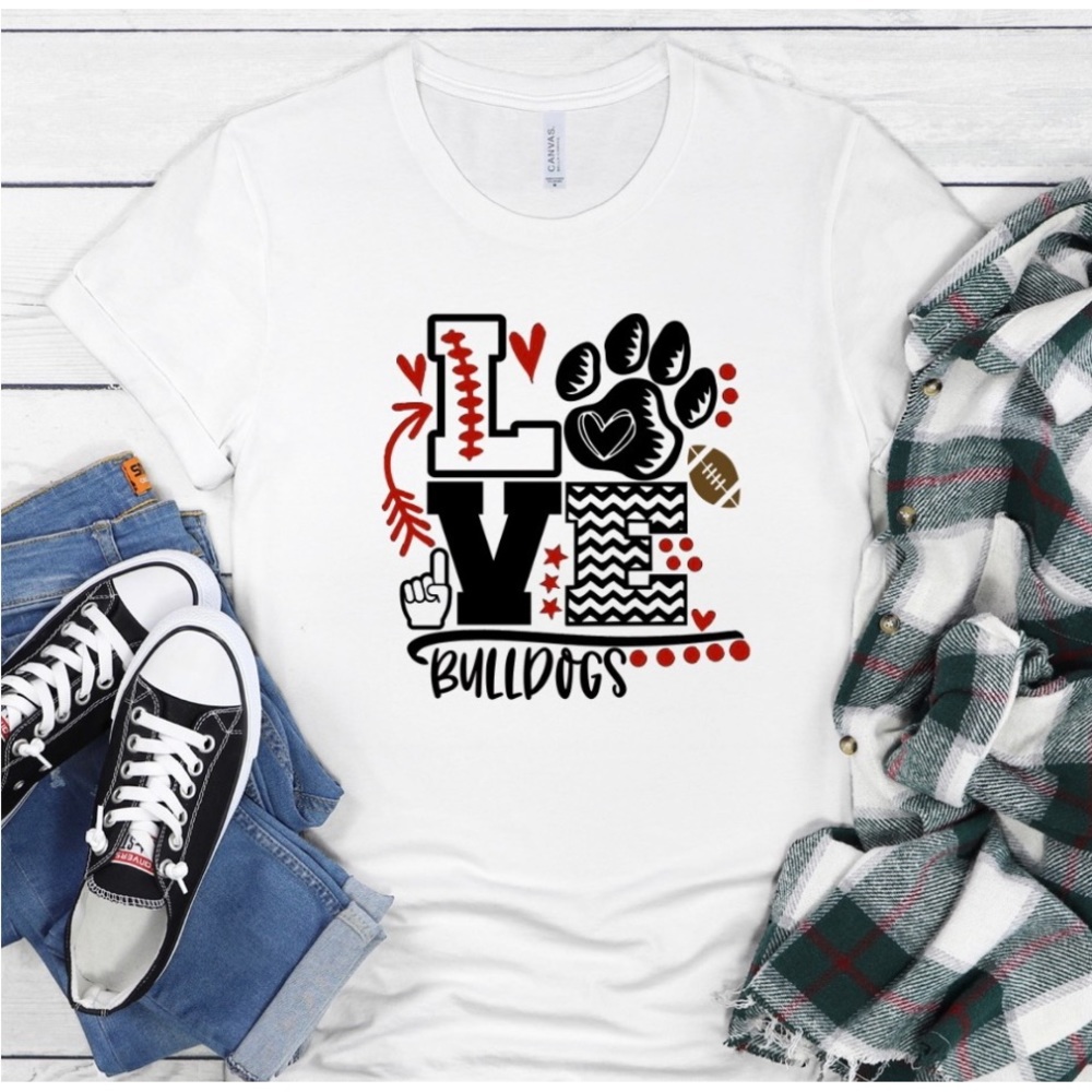 LOVE Georgia Bulldogs Graphic T-Shirt, size Large